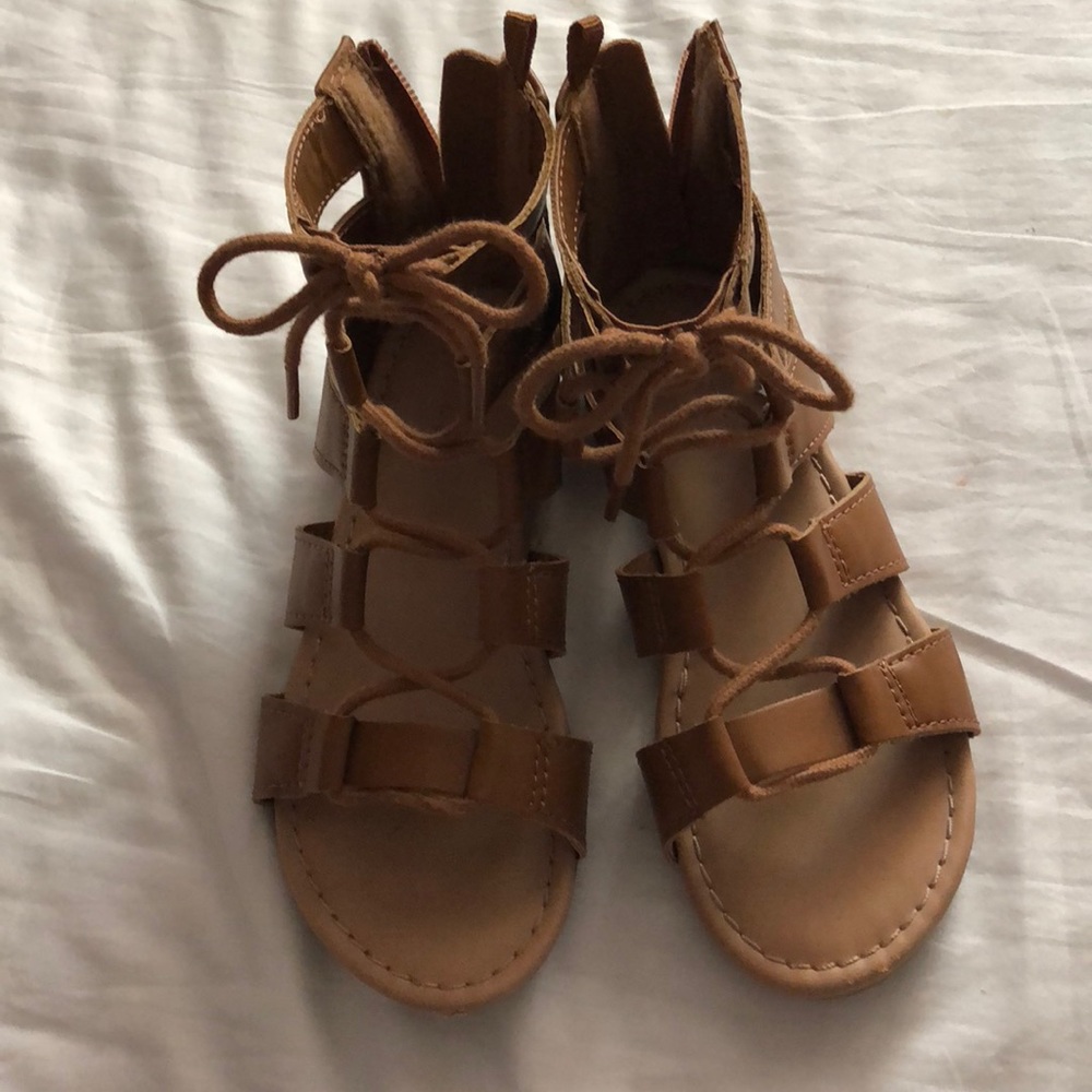Size 11 girls old navy gladiator sandal